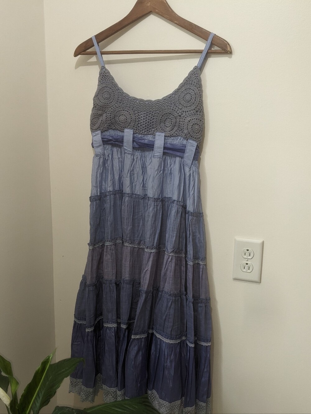 Solitaire Lavender Periwinkle Whimsical Flowy Fairy Dress Size Medum